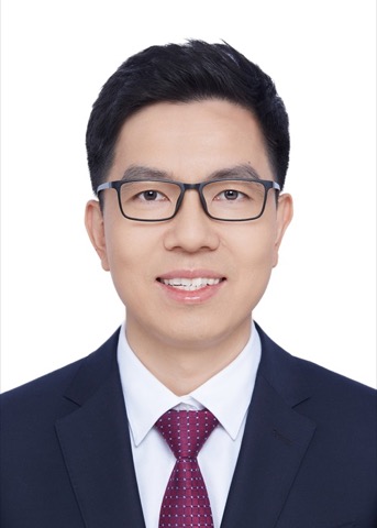 Headshot of Prof Fangqin Shangguan
