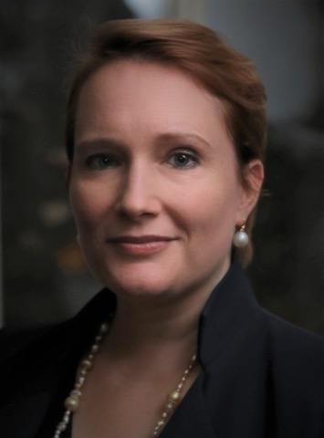 Headshot of Dr Fiona Simon