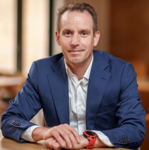 Headshot of Dr Jorrit Gosens