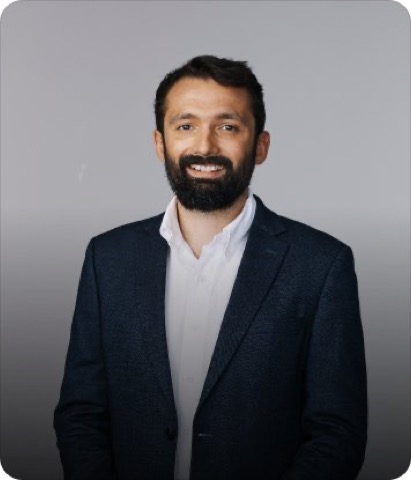 Headshot of Dr Matt Boot-Handford