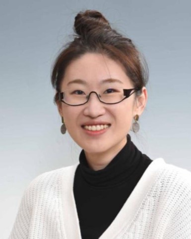 Headshot of Dr Yiyi Ju